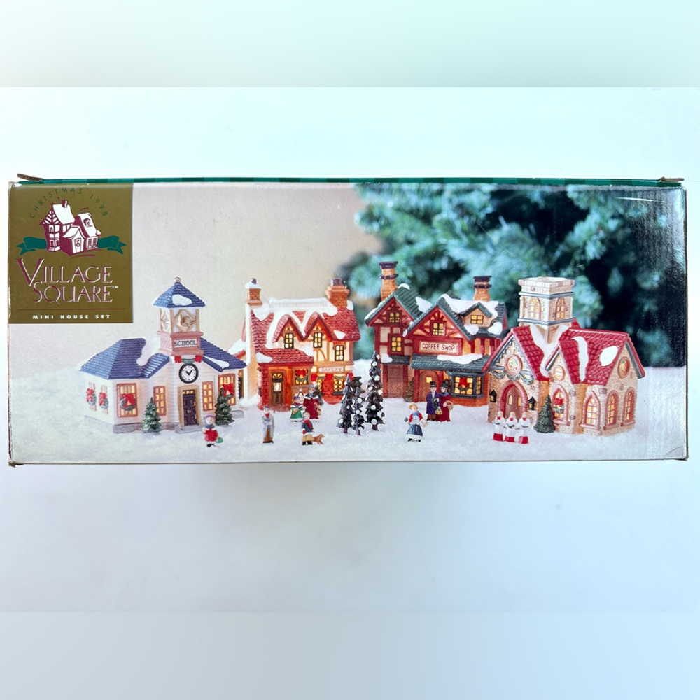 MERVYN’S Village square Mini House Set Porcelain Vintage Christmas Decor, Lights